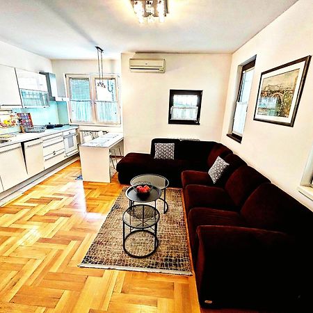 Luxapart Basca Old City Centar Free Parking SJJ Eksteriør billede